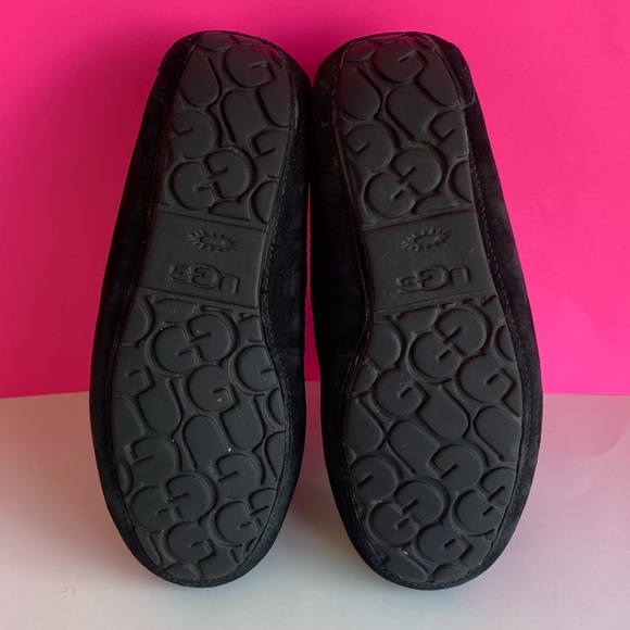 uggs dakota pom-poms black womens size 8 loafers - Picture 11 of 15